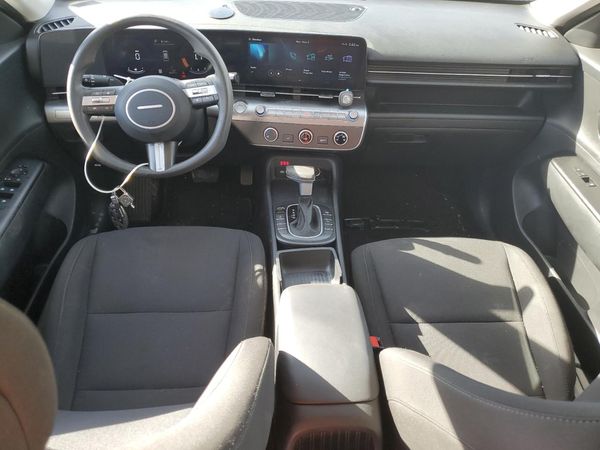2024 HYUNDAI KONA SE