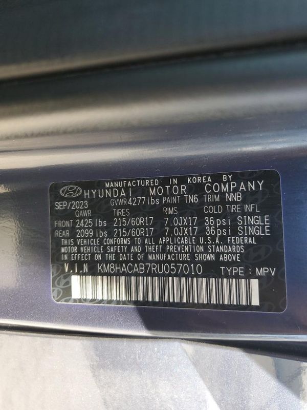 2024 HYUNDAI KONA SE