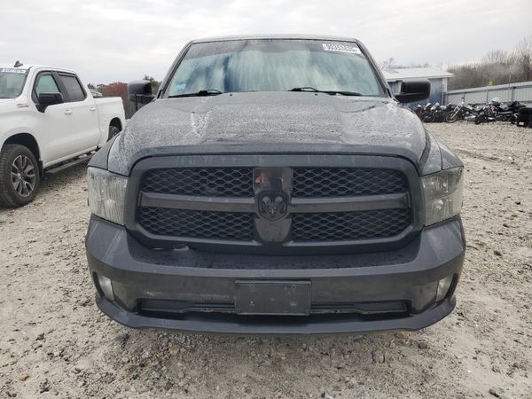 2018 RAM 1500 ST