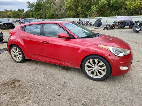 2013 HYUNDAI VELOSTER