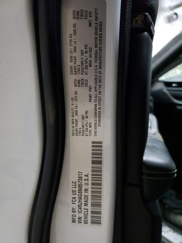 2022 JEEP GRAND CHEROKEE Laredo