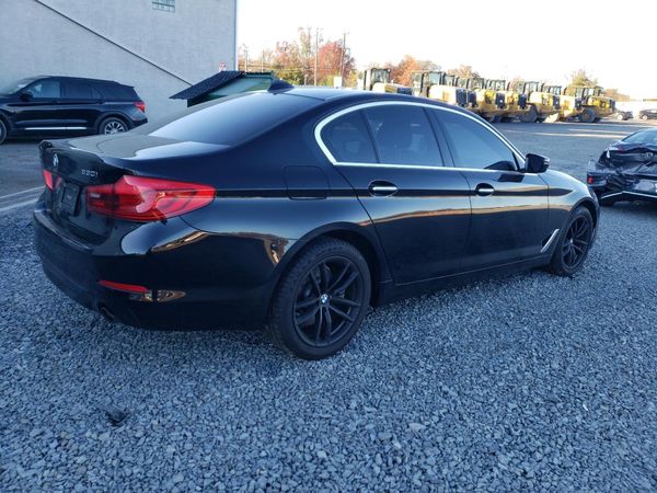 2018 BMW 530