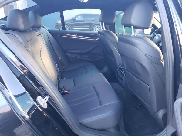2018 BMW 530