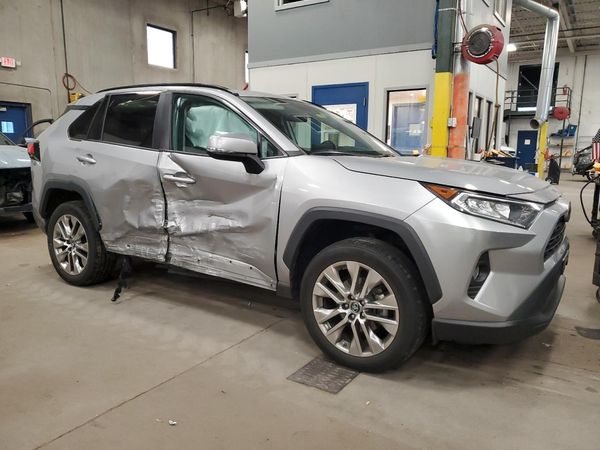 2019 TOYOTA RAV4 XLE Premium