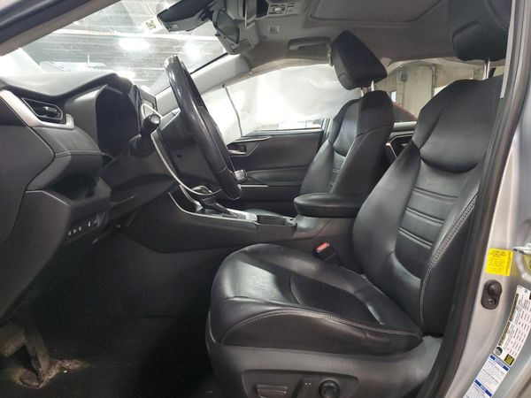 2019 TOYOTA RAV4 XLE Premium