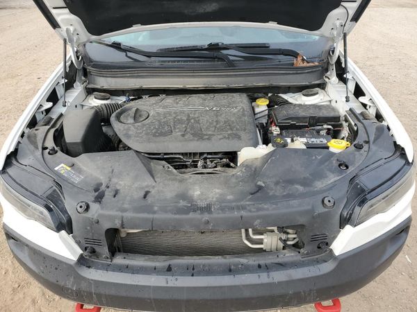 2019 JEEP CHEROKEE TRAILHAWK 4X4