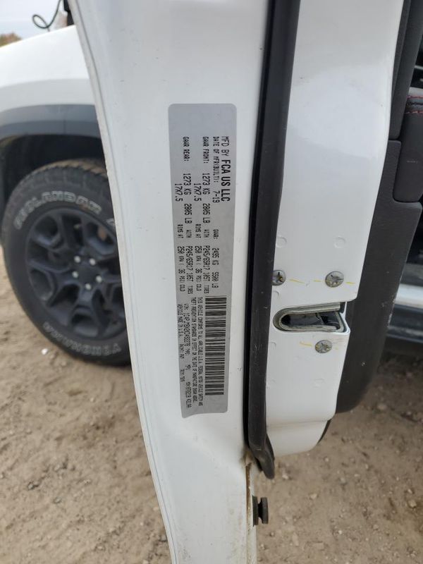2019 JEEP CHEROKEE TRAILHAWK 4X4