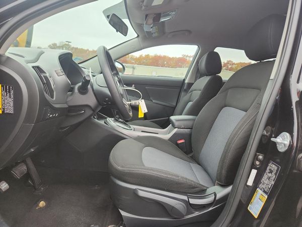 2015 KIA SPORTAGE GL - Middle-low