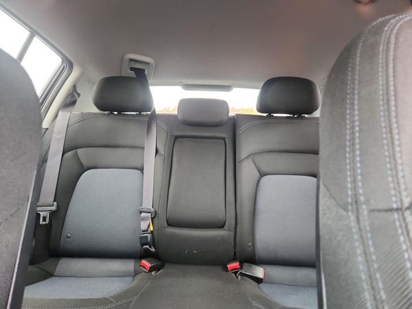 2015 KIA SPORTAGE GL - Middle-low