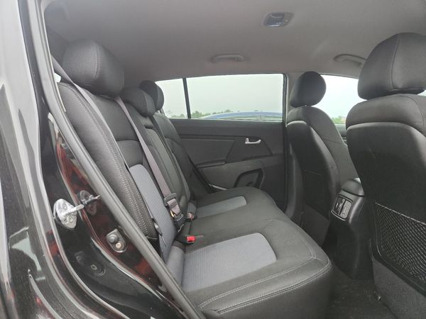 2015 KIA SPORTAGE GL - Middle-low