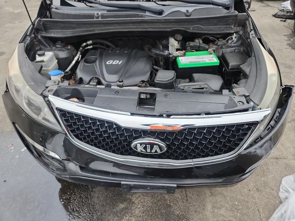 2015 KIA SPORTAGE GL - Middle-low