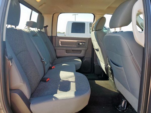 2016 DODGE RAM