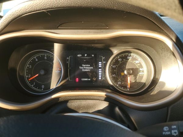 2016 JEEP CHEROKEE SPORT FWD