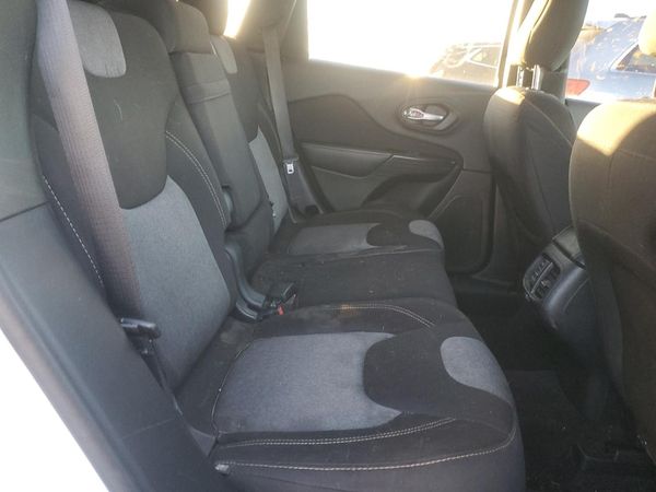 2016 JEEP CHEROKEE SPORT FWD