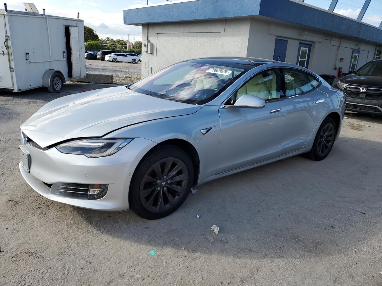 2017 TESLA MODEL S — Front 3/4