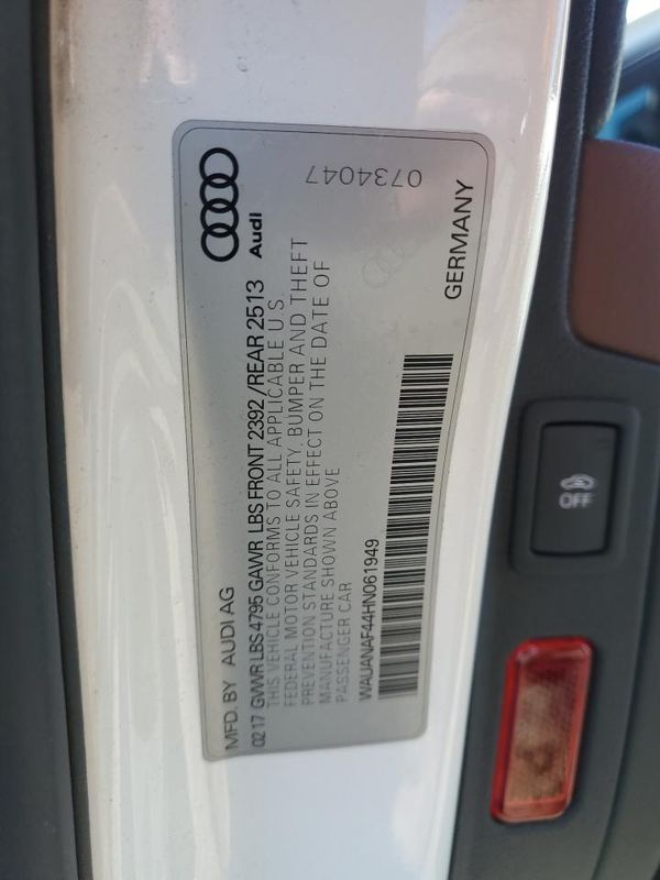 2017 AUDI A4 quattro Premium