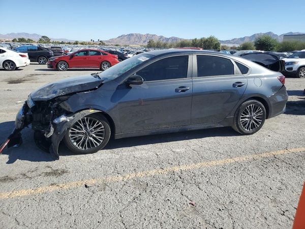 2024 KIA FORTE GT Line