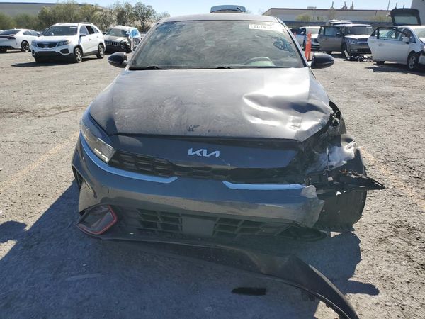 2024 KIA FORTE GT Line