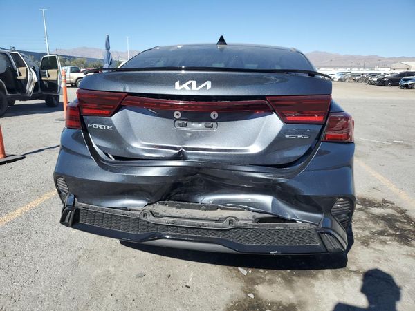 2024 KIA FORTE GT Line