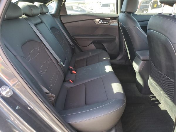2024 KIA FORTE GT Line