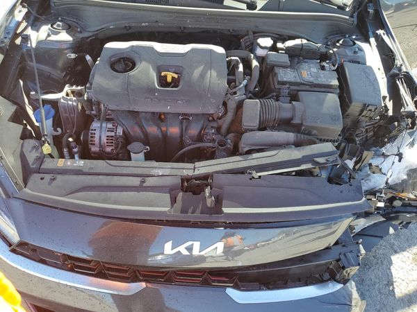 2024 KIA FORTE GT Line