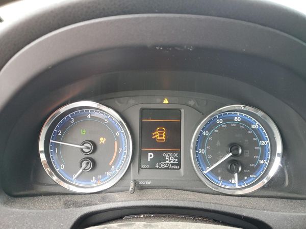 2018 TOYOTA COROLLA
