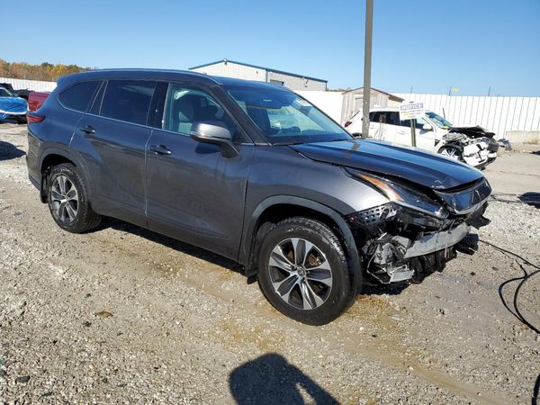 2021 TOYOTA HIGHLANDER