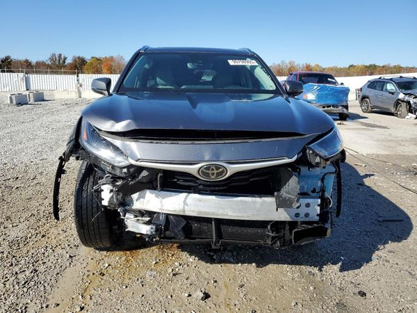 2021 TOYOTA HIGHLANDER