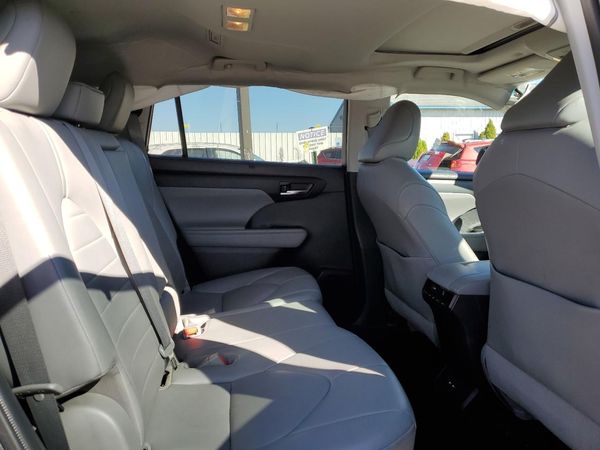 2021 TOYOTA HIGHLANDER