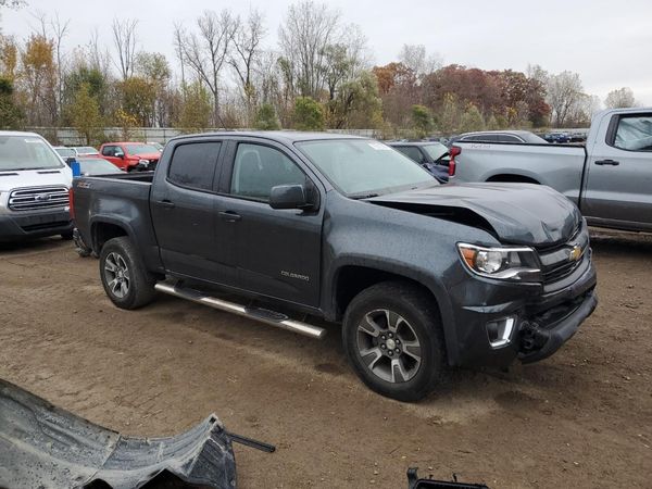 2016 CHEVROLET COLORADO Z71 — Passenger 3/4