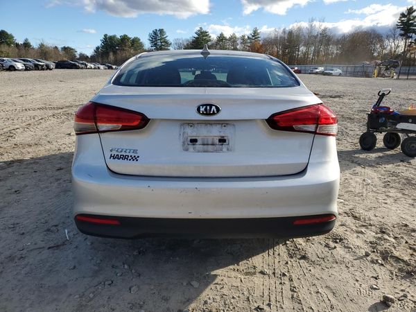 2017 KIA FORTE