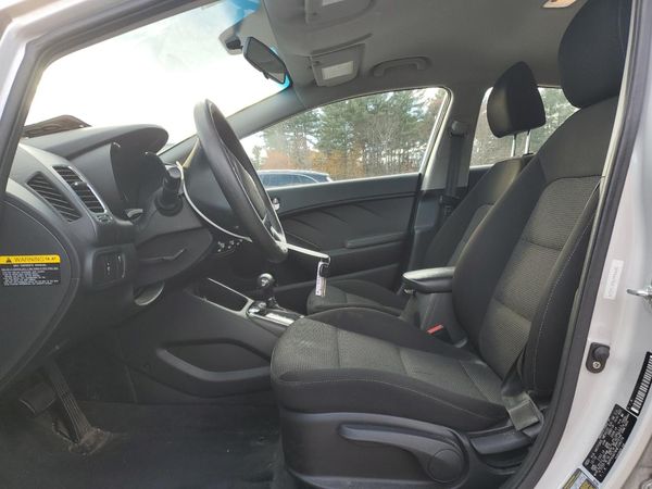 2017 KIA FORTE