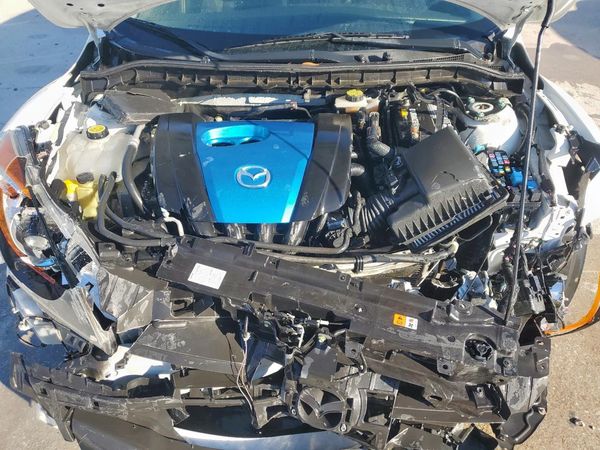 2013 MAZDA 3 Grand Touring/GT — Engine bay