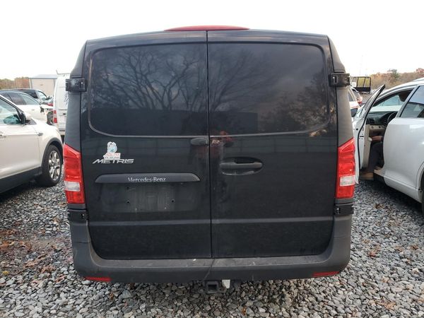 2021 MERCEDES-BENZ METRIS