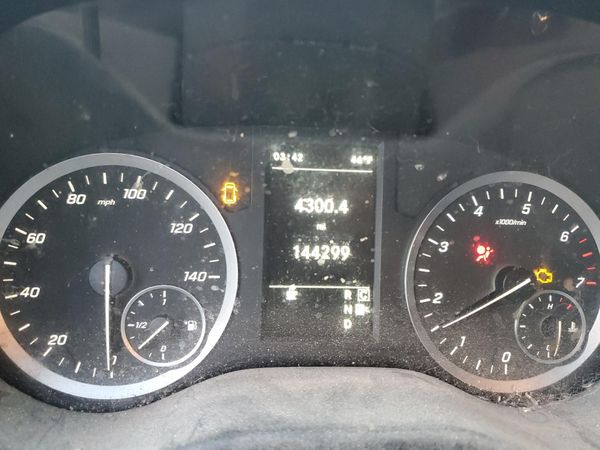 2021 MERCEDES-BENZ METRIS
