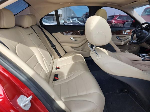 2016 MERCEDES-BENZ C C300