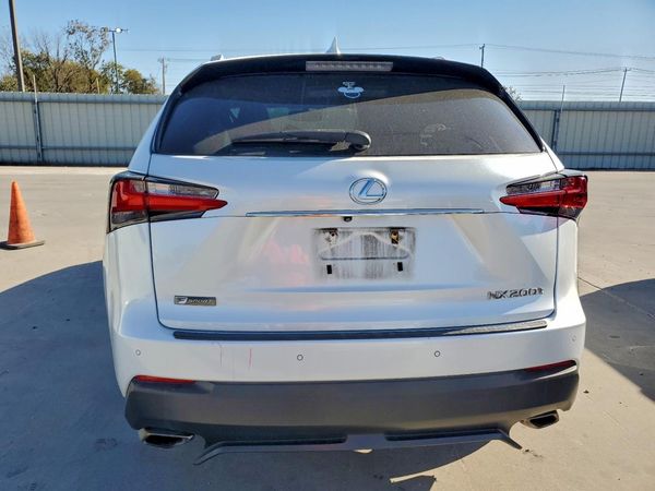 2015 LEXUS NX 200t Luxury