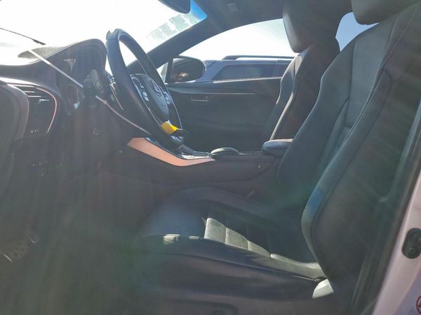 2015 LEXUS NX 200t Luxury
