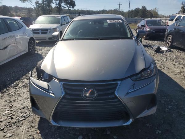2018 LEXUS IS
