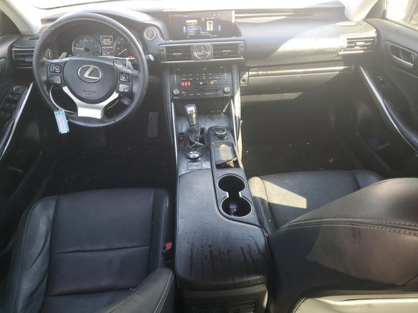 2018 LEXUS IS