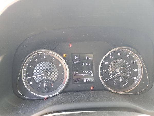 2019 HYUNDAI ELANTRA SE