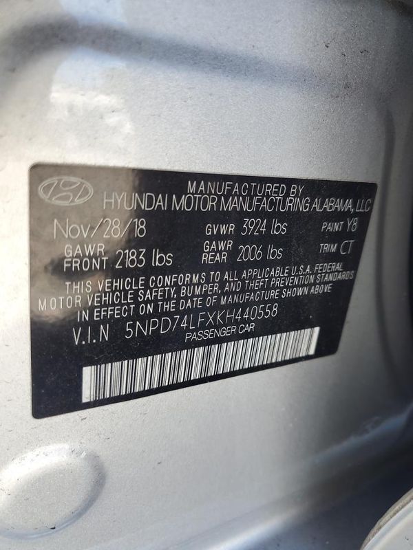 2019 HYUNDAI ELANTRA SE