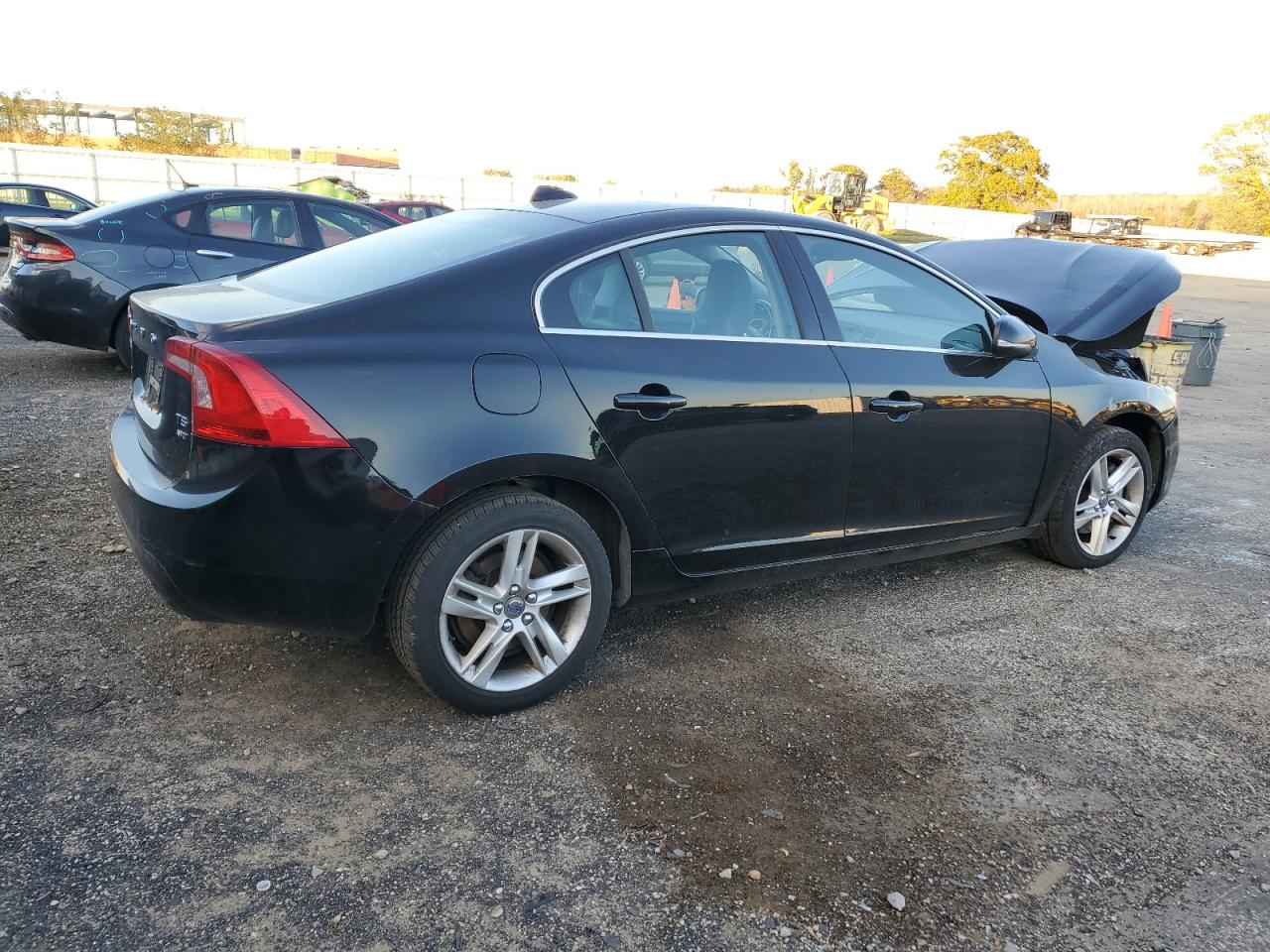 2015 VOLVO S60 Premier (non R design)