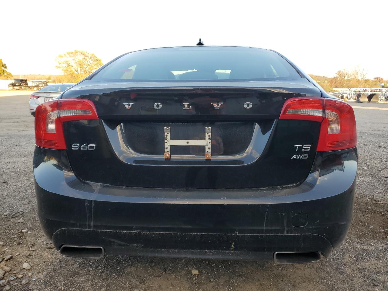 2015 VOLVO S60 Premier (non R design)