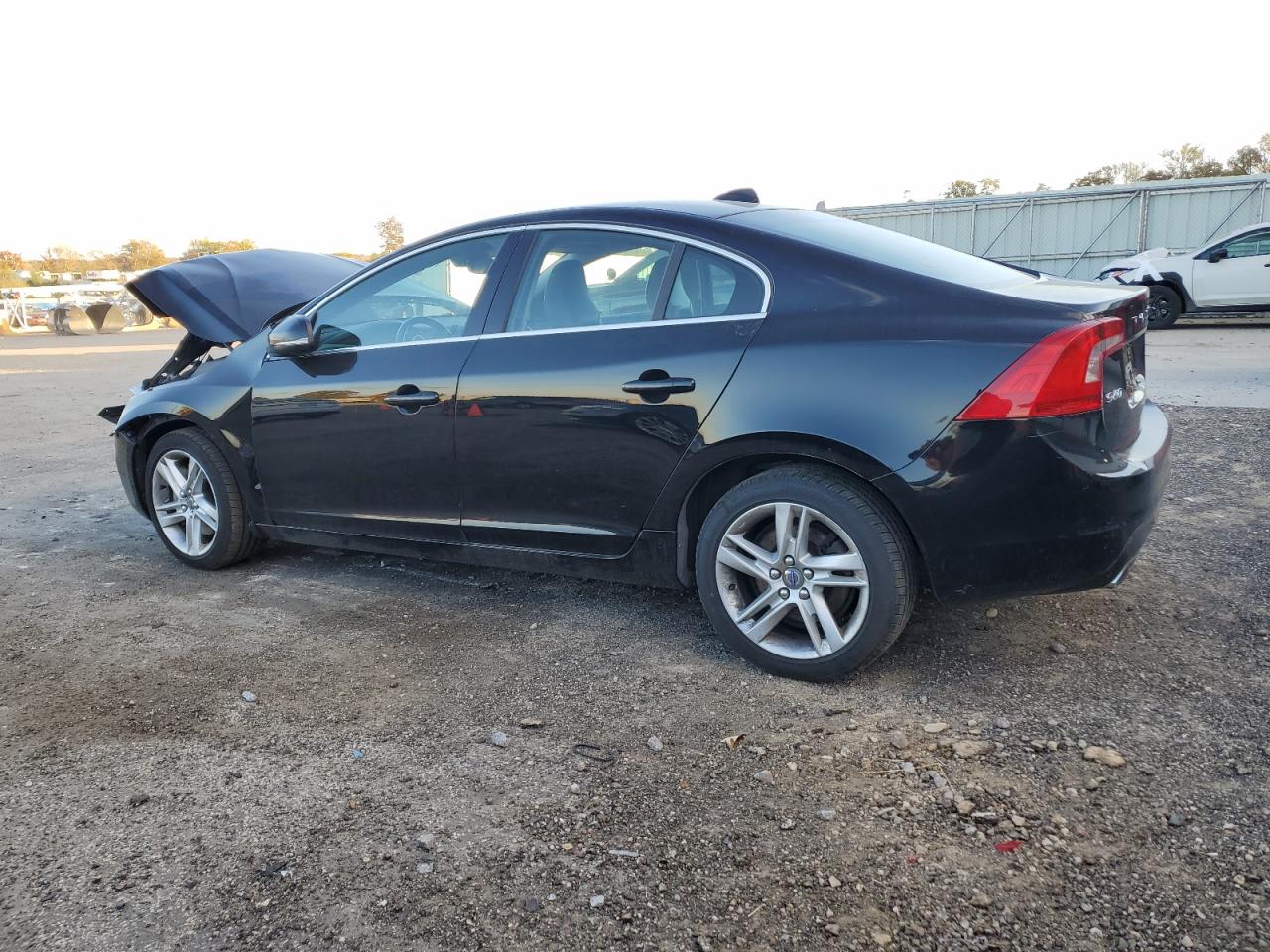 2015 VOLVO S60 Premier (non R design)