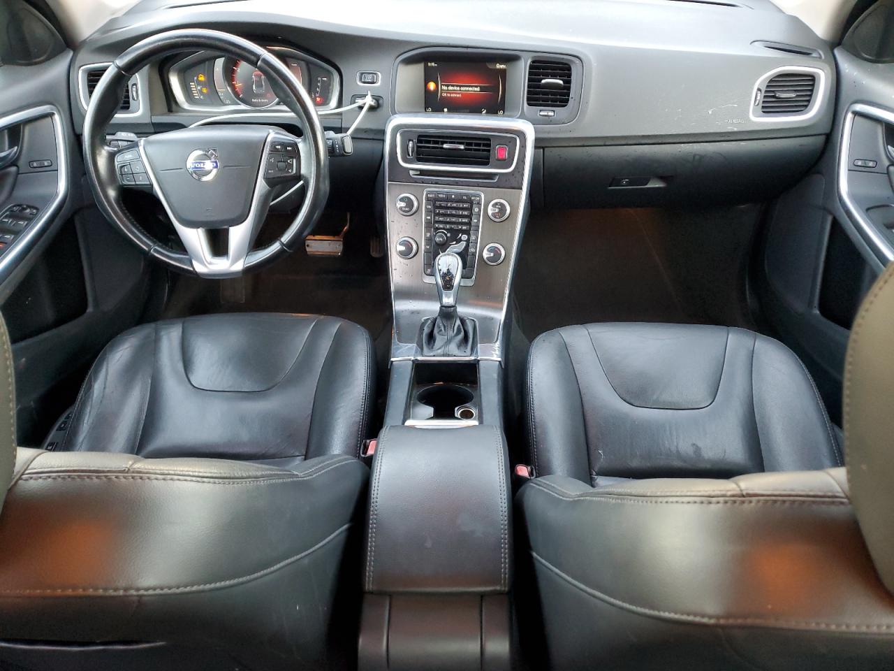 2015 VOLVO S60 Premier (non R design)