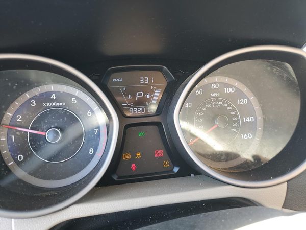 2015 HYUNDAI ELANTRA