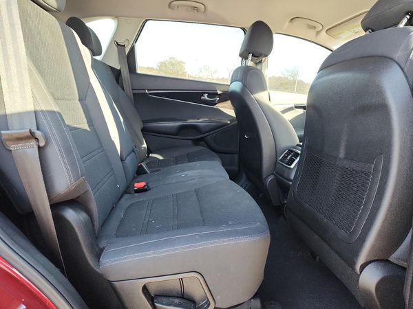 2018 KIA SORENTO L, LX