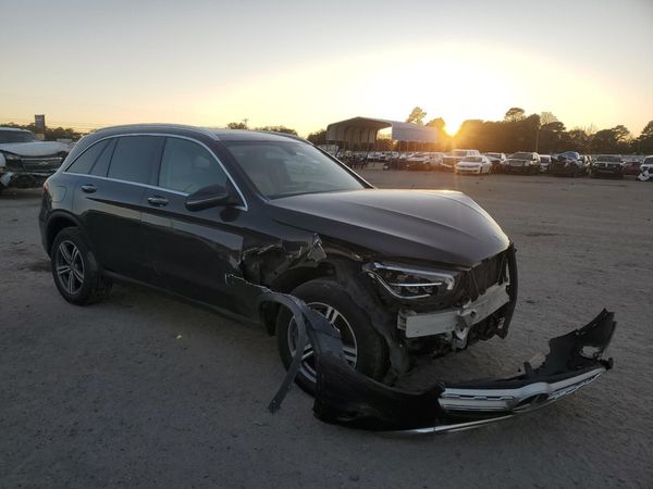2020 MERCEDES-BENZ GLC GLC300