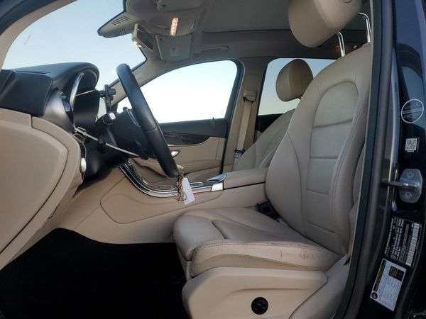 2020 MERCEDES-BENZ GLC GLC300